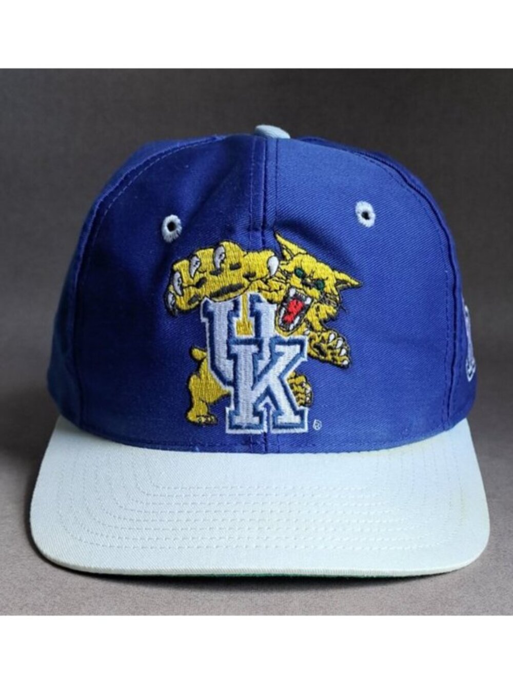 VINTAGE Kentucky Wildcats USED Fitted Hat (7 1/4", STAINING, Rolled Tongue)